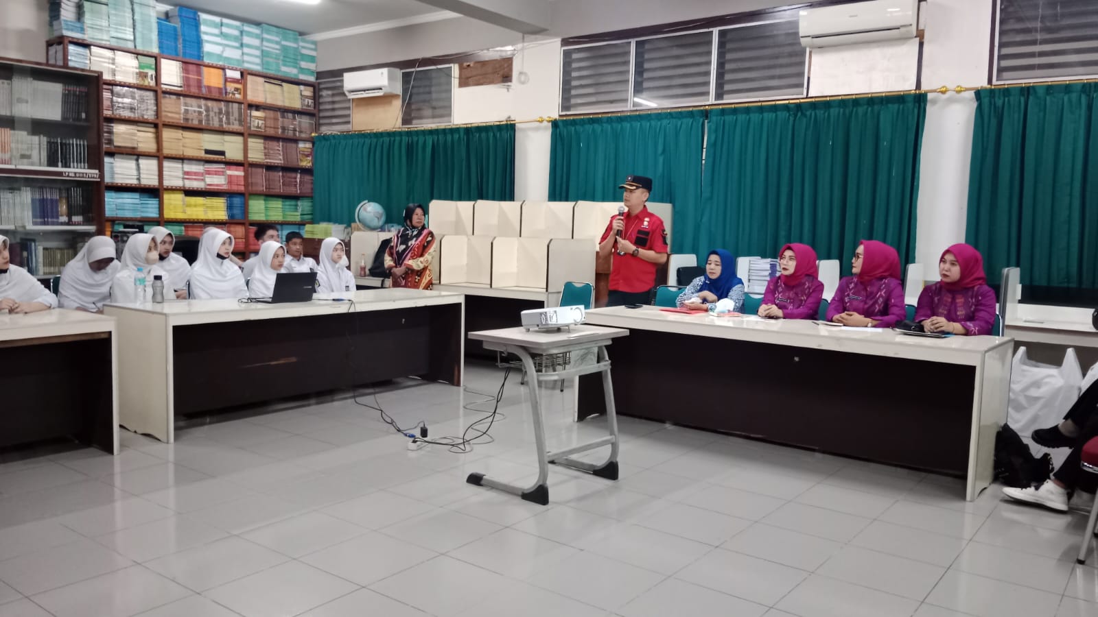 Penilaian PIK-R Disekolah SMA Yayasan Harapan Medan Menjadi Wadah Bagi Anak Remeja